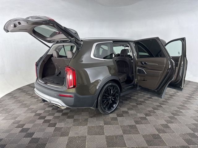 Used 2020 Kia Telluride SX w/ Towing Package image 16