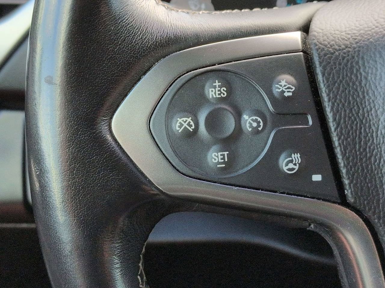 Used 2019 Chevrolet Suburban Premier w/ Premier Plus Edition image 11