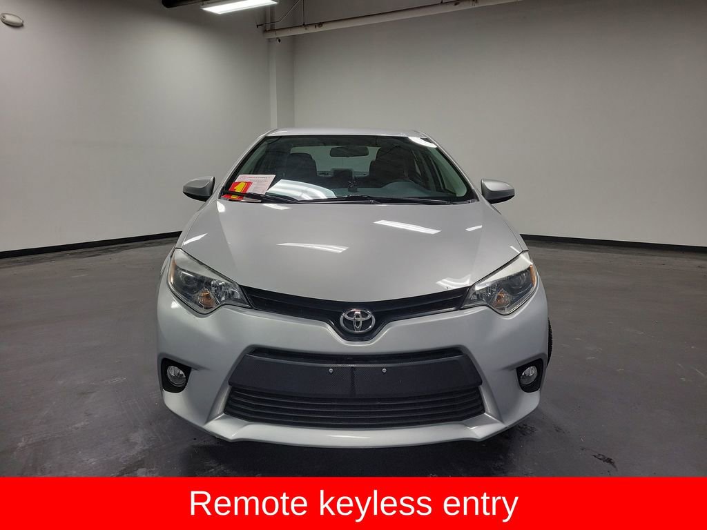 Used 2014 Toyota Corolla LE image 2