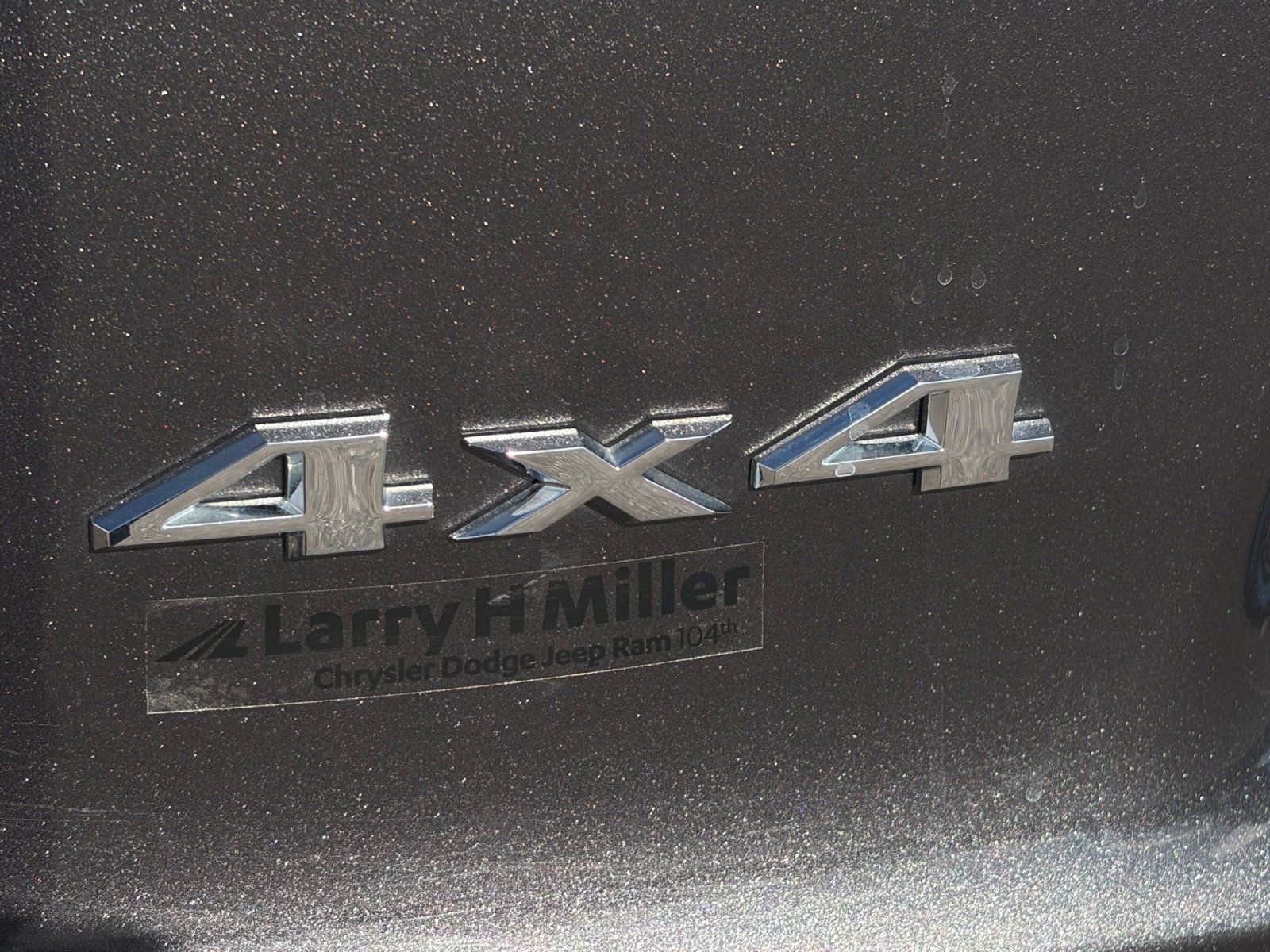 Used 2019 Jeep Cherokee Latitude Plus w/ Cold Weather Group image 35