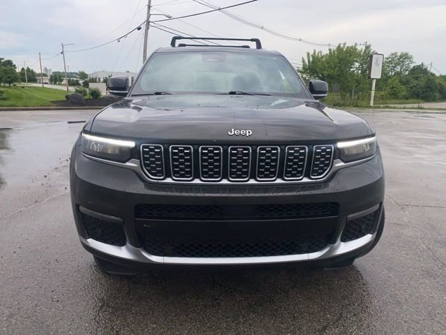 Used 2022 Jeep Grand Cherokee L Summit w/ Luxury Tech Group V AWD/4WD image 11