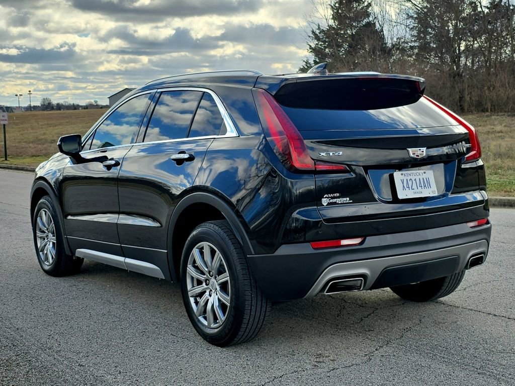 Used 2022 Cadillac XT4 Premium Luxury w/ Safety Alert Package image 39
