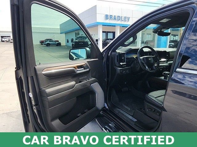 Certified 2024 Chevrolet Silverado 1500 High Country w/ Technology Package image 27