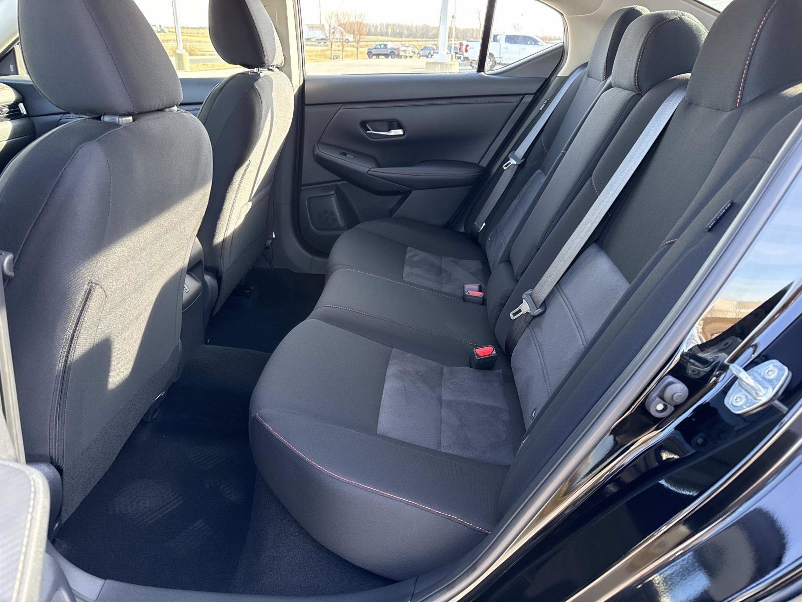 Used 2025 Nissan Sentra SR image 21