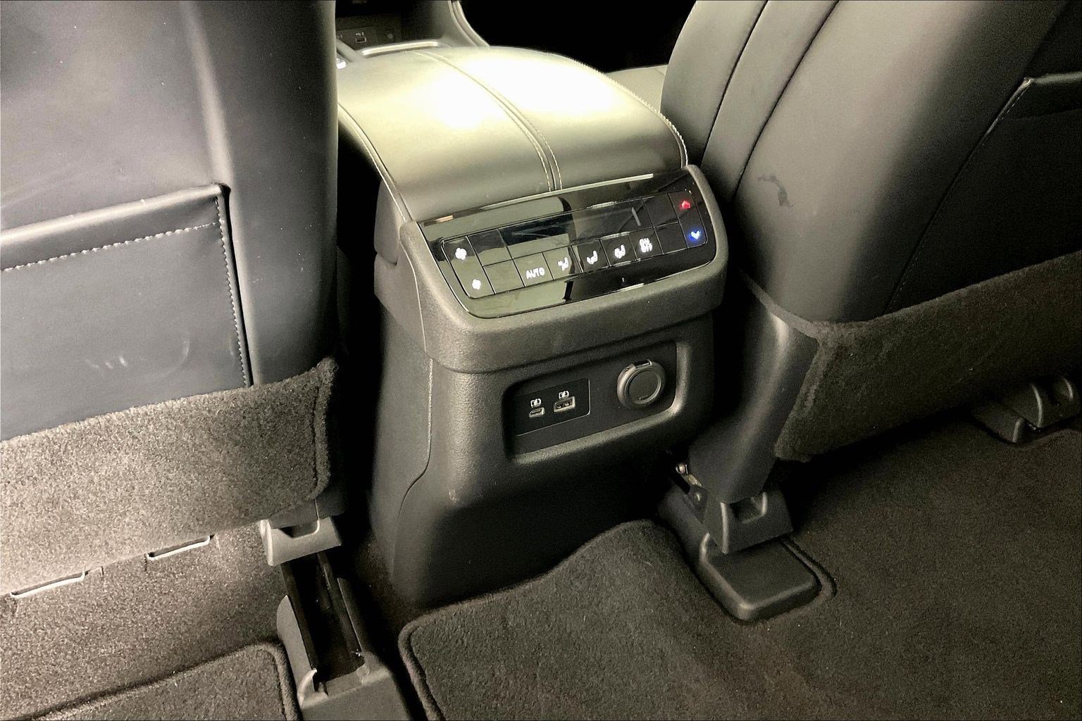 Used 2023 INFINITI QX60 Pure image 10