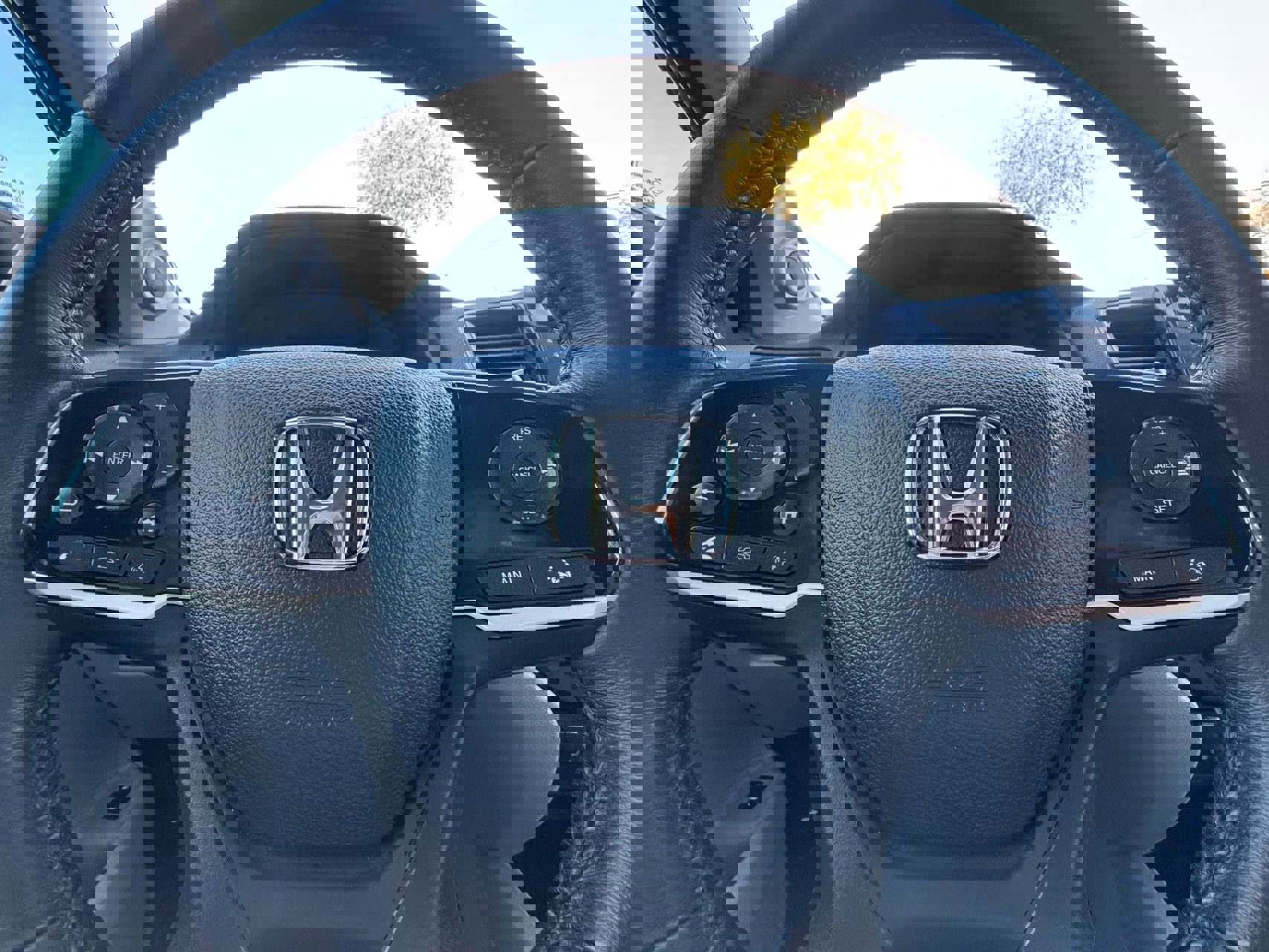 Used 2022 Honda Pilot Touring image 14