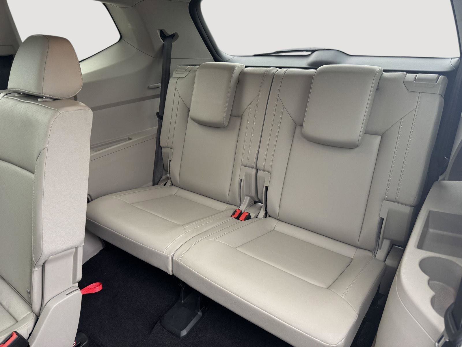 Used 2019 Volkswagen Atlas SEL R-Line image 19