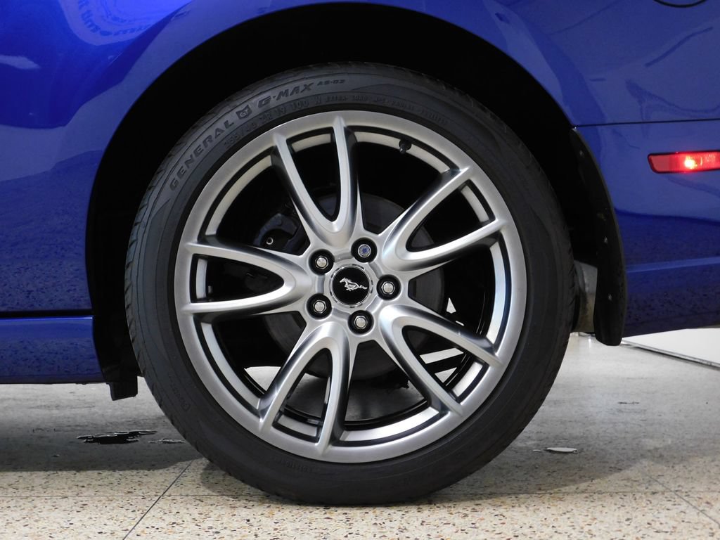Used 2013 Ford Mustang GT Premium w/ Electronics Pkg RWD image 85