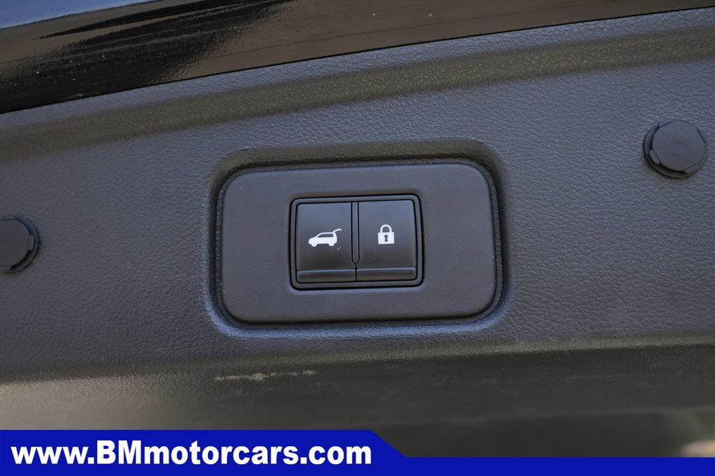 Used 2022 Nissan Pathfinder Platinum w/ Cargo Package AWD/4WD image 15