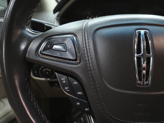 Used 2018 Lincoln MKZ Premiere FWD image 19