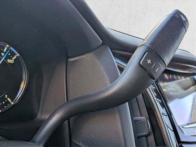 Used 2020 Cadillac Escalade Premium Luxury image 12