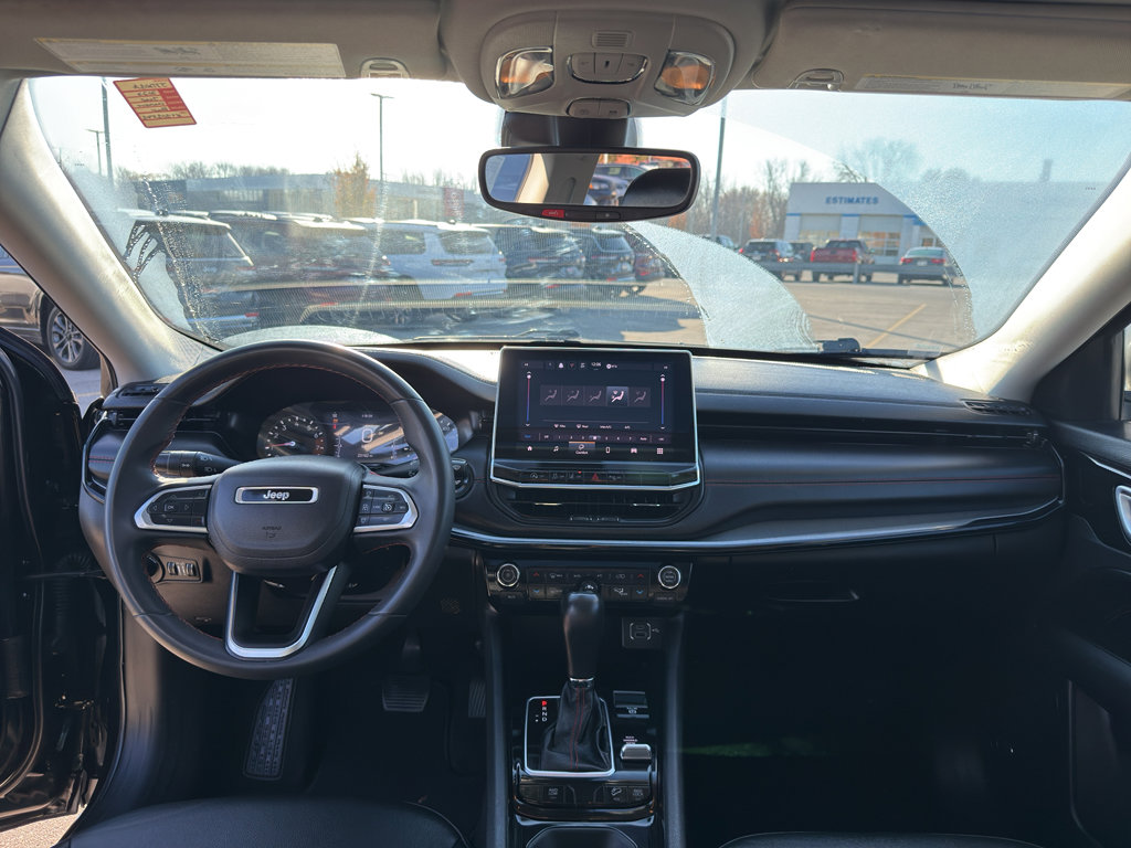 Used 2022 Jeep Compass Trailhawk w/ Sun and Sound Group image 28