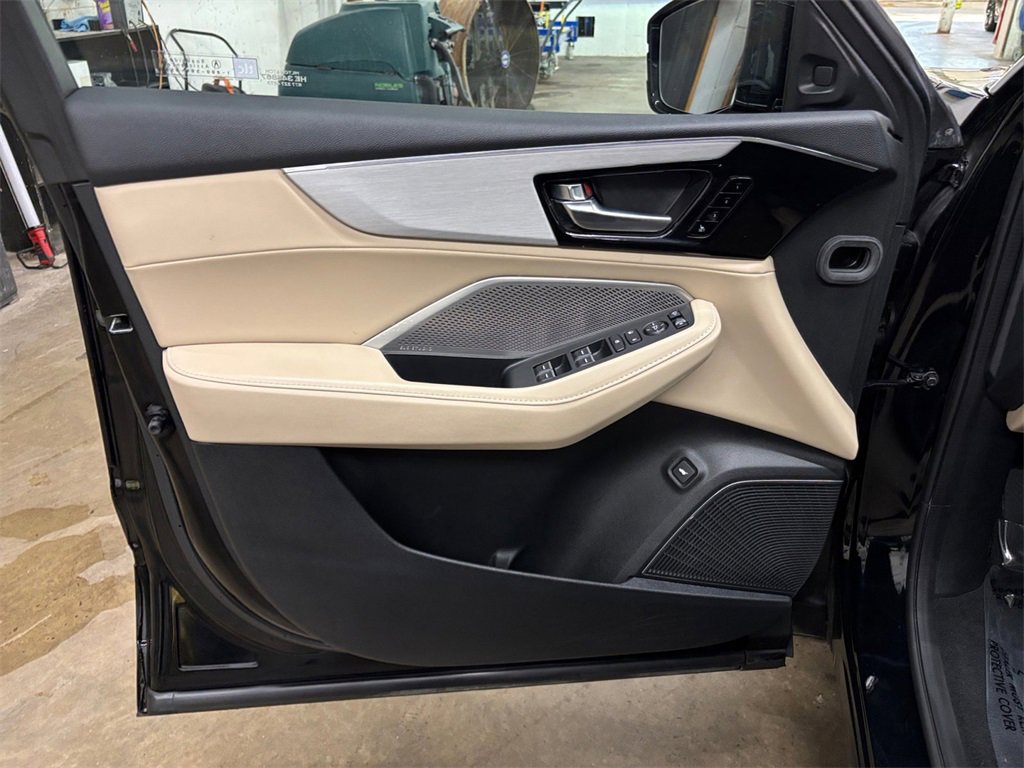 Certified 2023 Acura MDX SH-AWD w/ Technology Package image 11