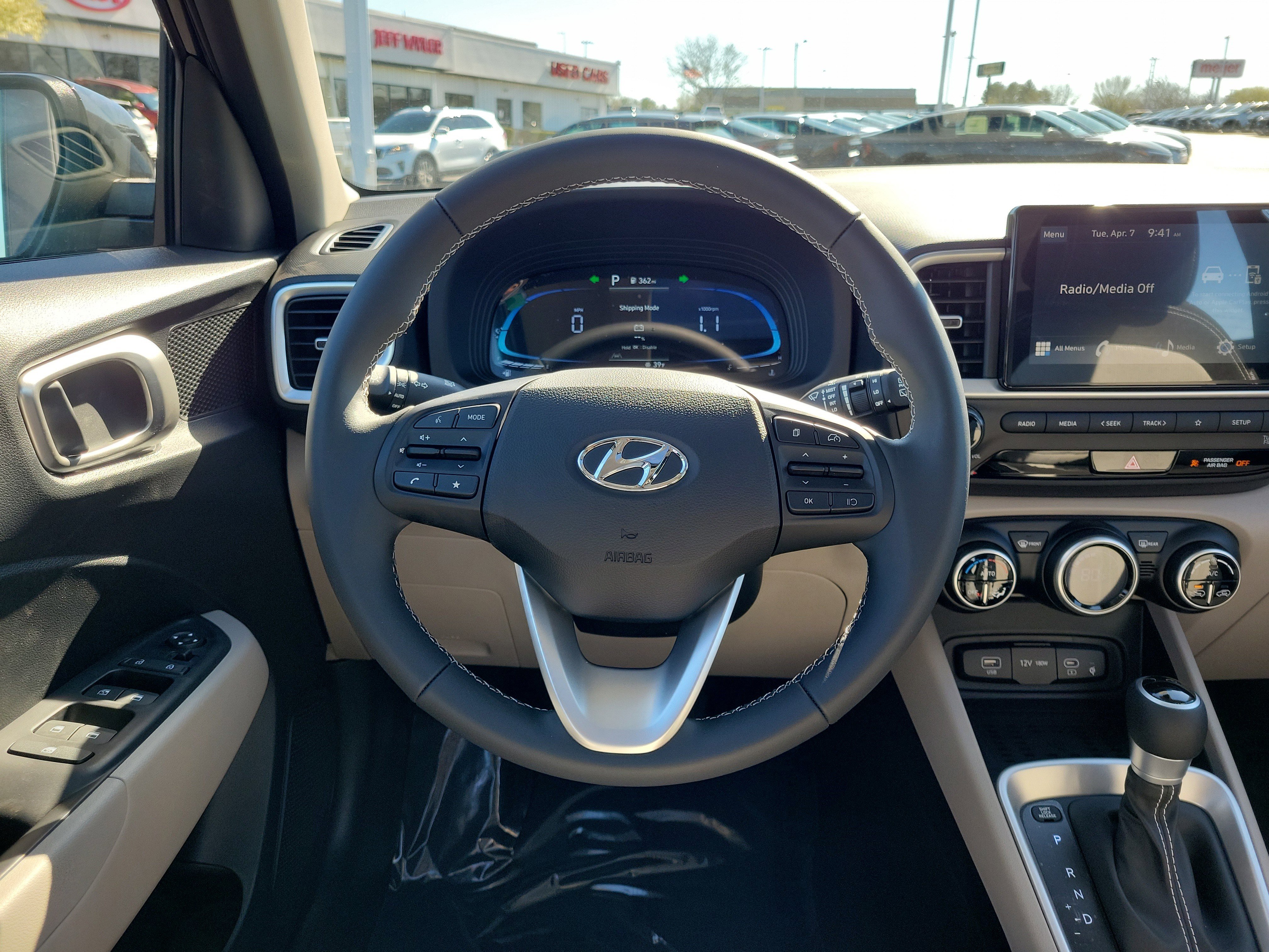 New 2026 Hyundai Venue SEL FWD image 8