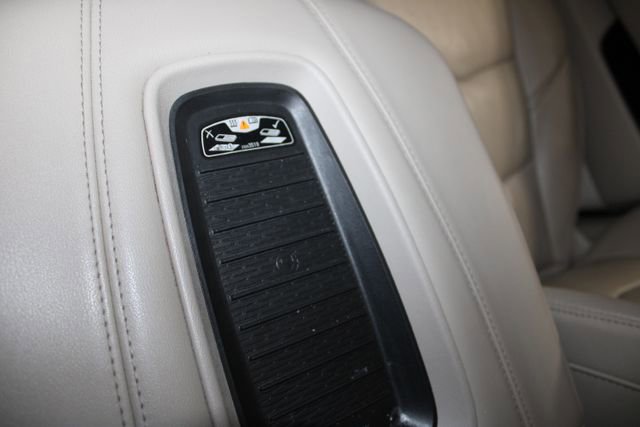 Used 2019 Cadillac Escalade ESV Premium Luxury image 20