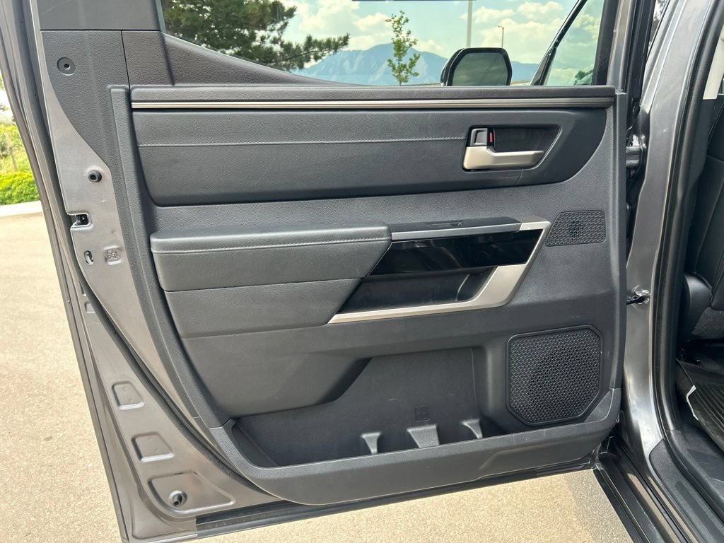 Used 2023 Toyota Tundra Limited AWD/4WD image 18