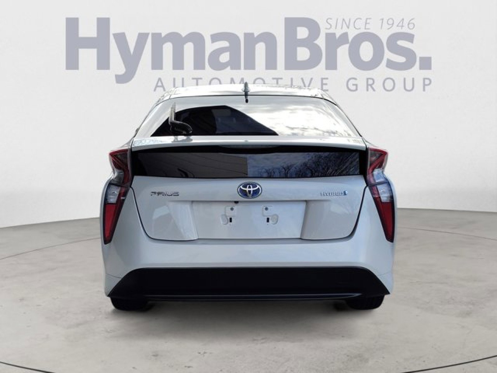 Used 2016 Toyota Prius Three FWD image 4