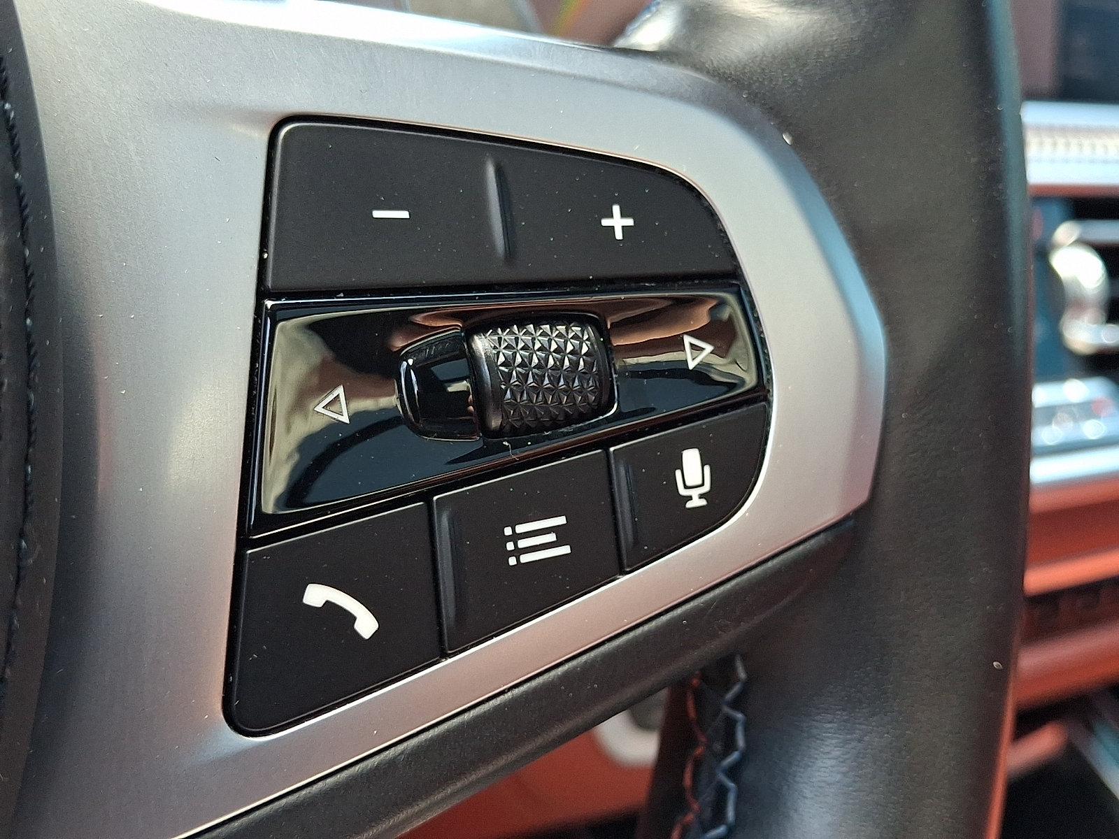 Used 2021 BMW X5 M w/ Executive Package AWD/4WD image 21