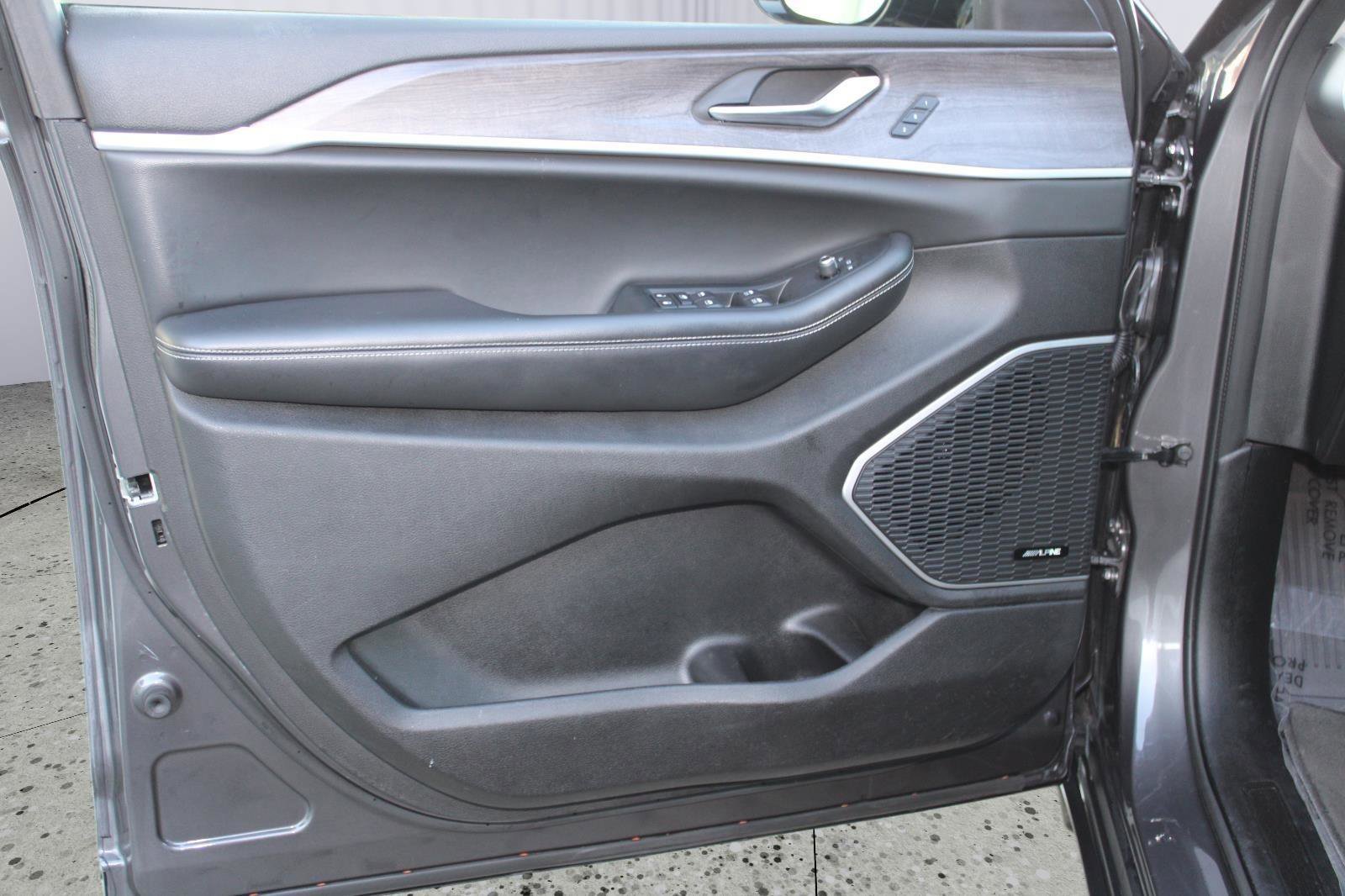 Used 2021 Jeep Grand Cherokee L Limited image 42