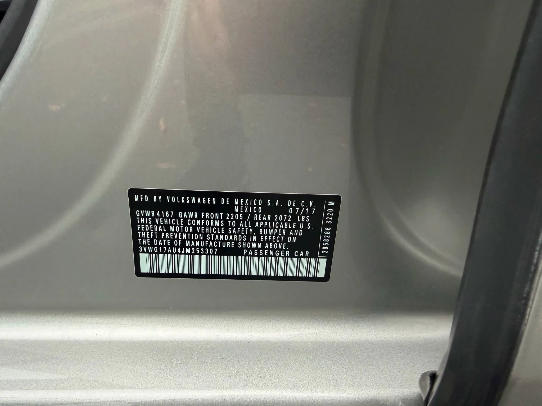 Used 2018 Volkswagen Golf SE image 35