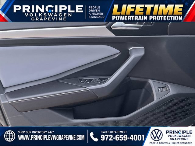 New 2026 Volkswagen Jetta SE FWD image 9