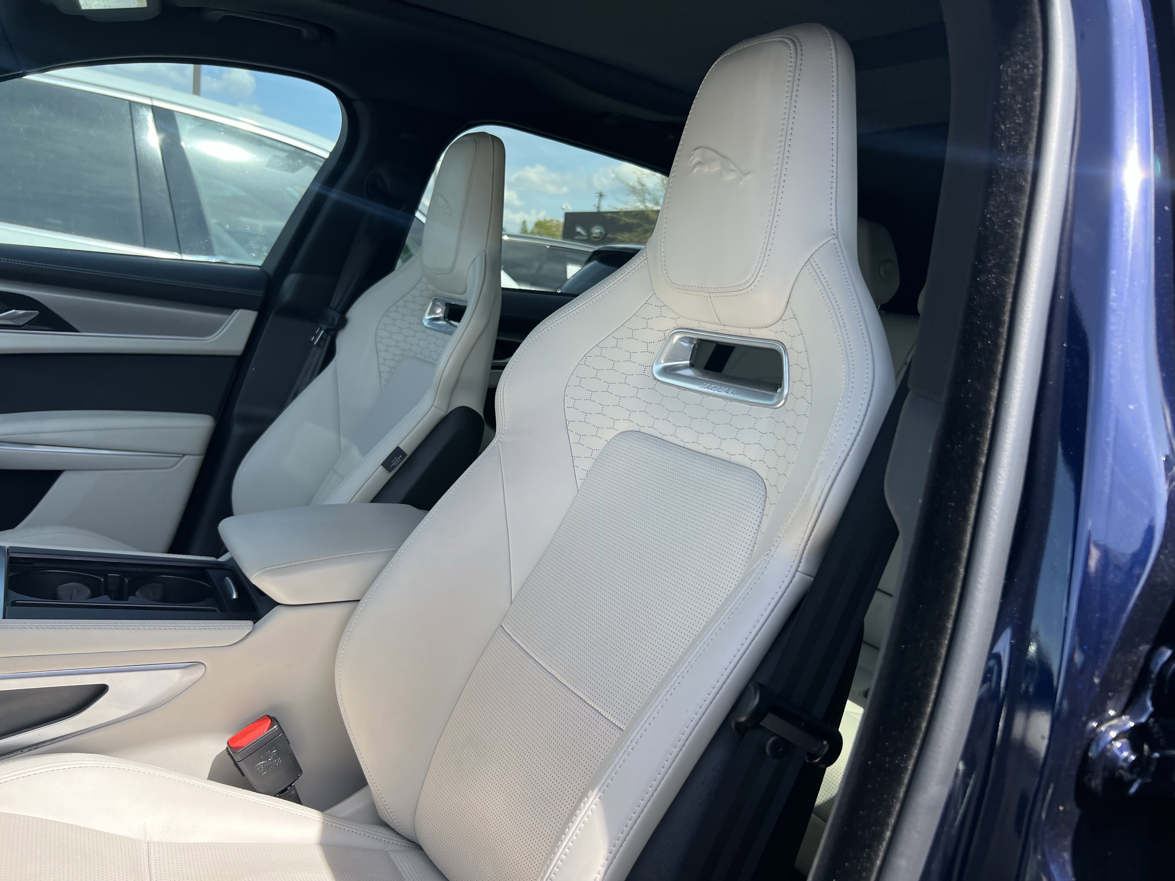 Certified 2026 Jaguar F-PACE R-Dynamic S AWD/4WD image 16