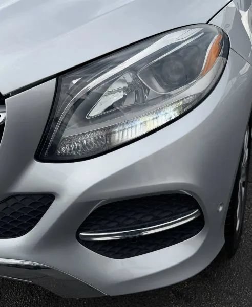 Used 2018 Mercedes-Benz GLE 350 4MATIC w/ Premium 1 Package image 9