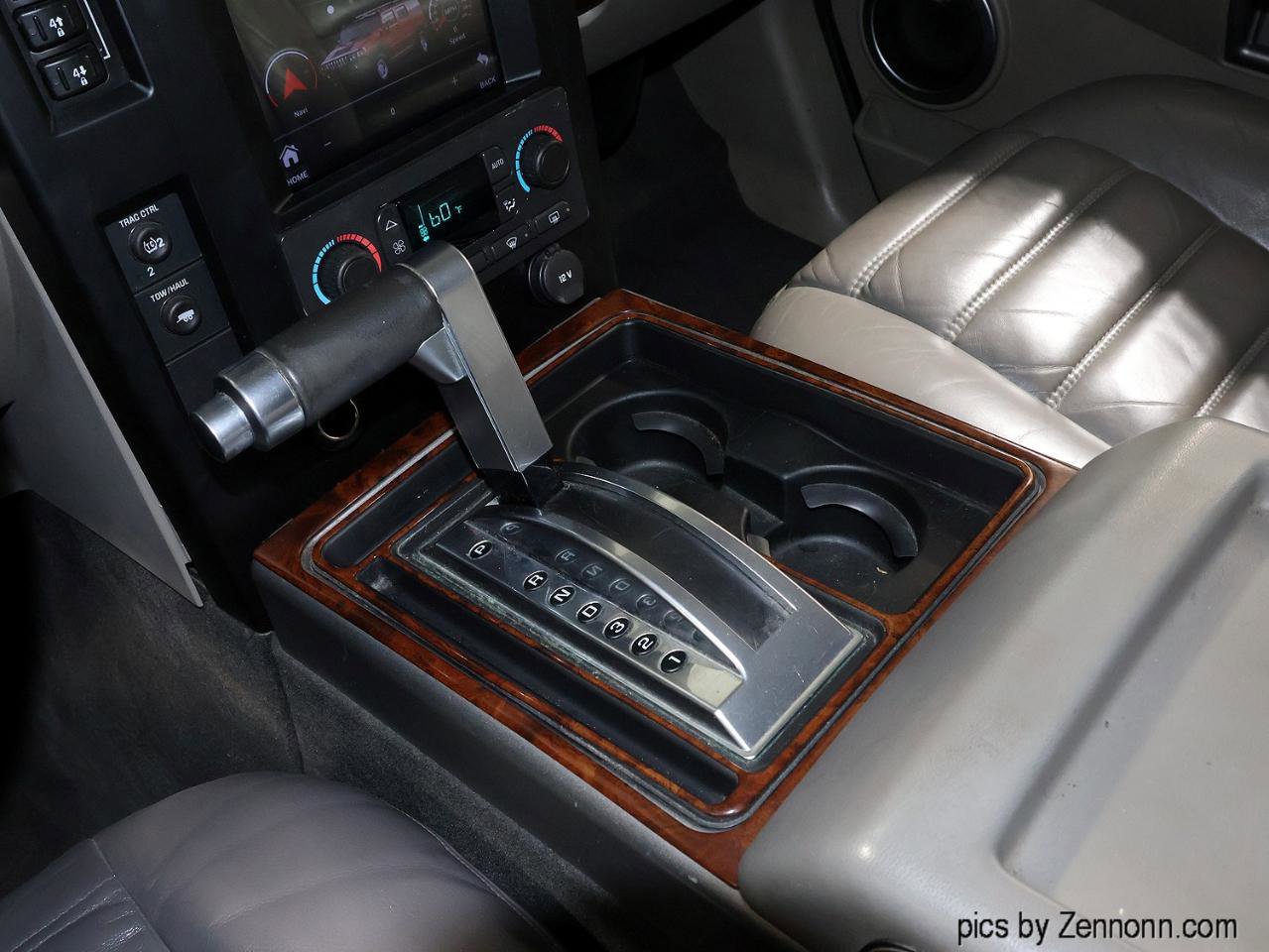 Used 2003 HUMMER H2 w/ Preferred Equipment Group image 17