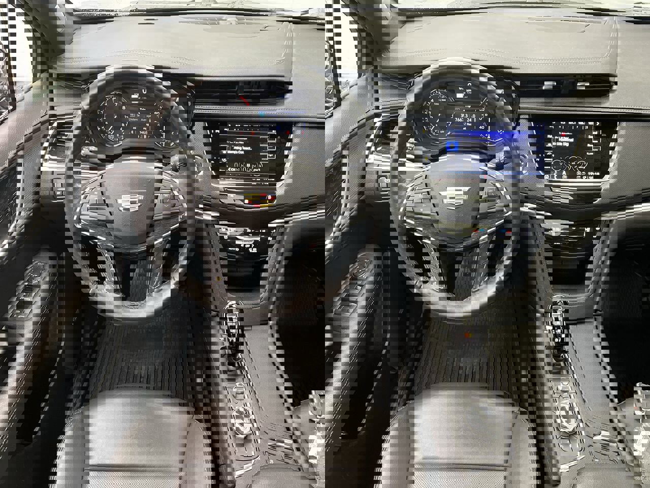 Used 2021 Cadillac XT5 Premium Luxury w/ LPO, Floor Liner Package image 14