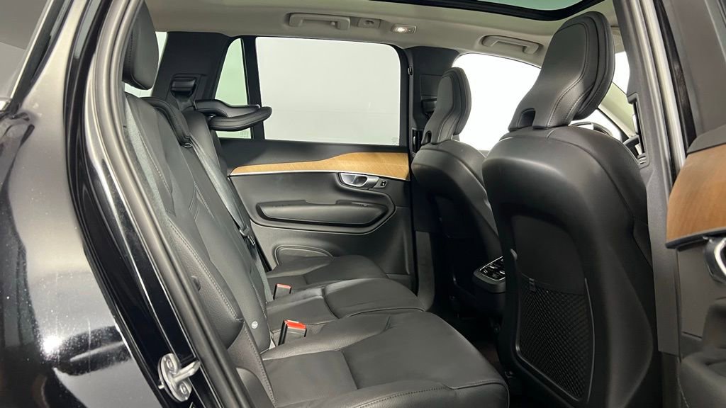 Used 2024 Volvo XC90 B5 Plus image 29