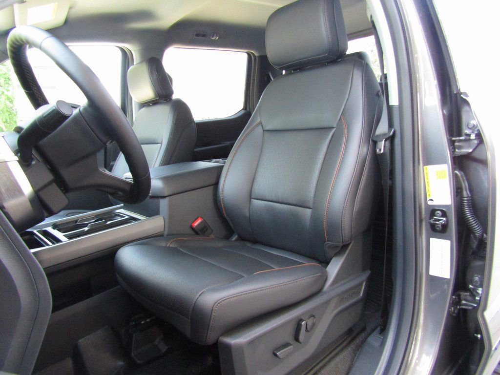 New 2026 Ford F350 Lariat AWD/4WD image 19