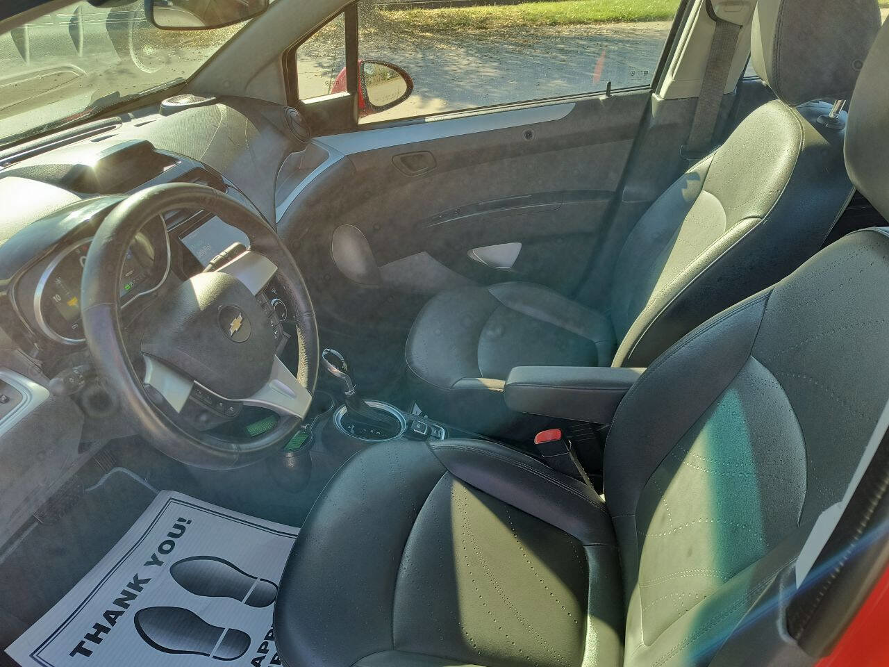 Used 2015 Chevrolet Spark LT image 4