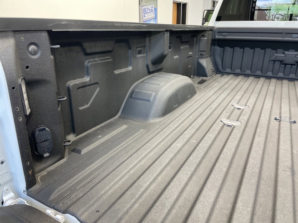 Used 2025 Chevrolet Silverado 2500 LT image 13