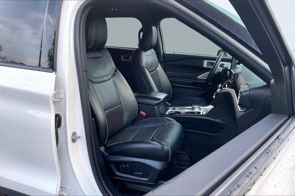 Used 2021 Ford Explorer ST w/ Equipment Group 401A AWD/4WD image 30