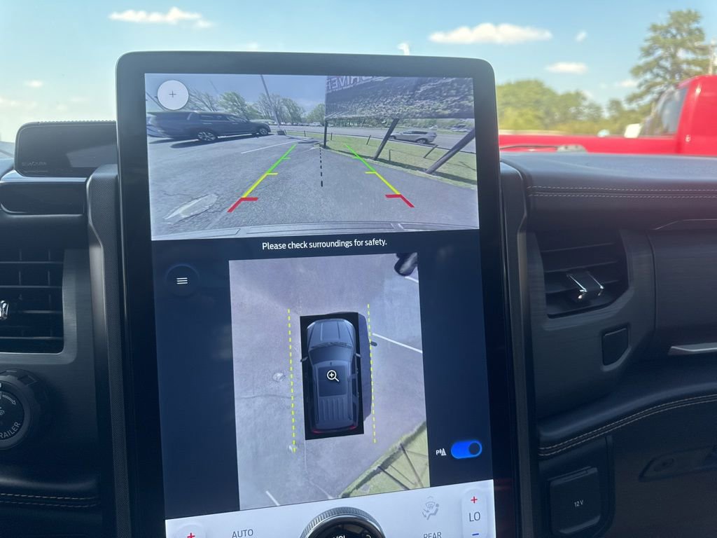 Used 2023 Ford Expedition Platinum image 28