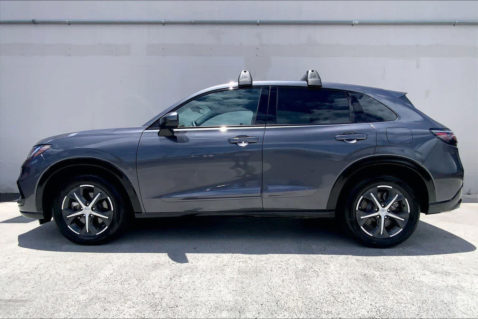 Used 2025 Honda HR-V EX-L image 3