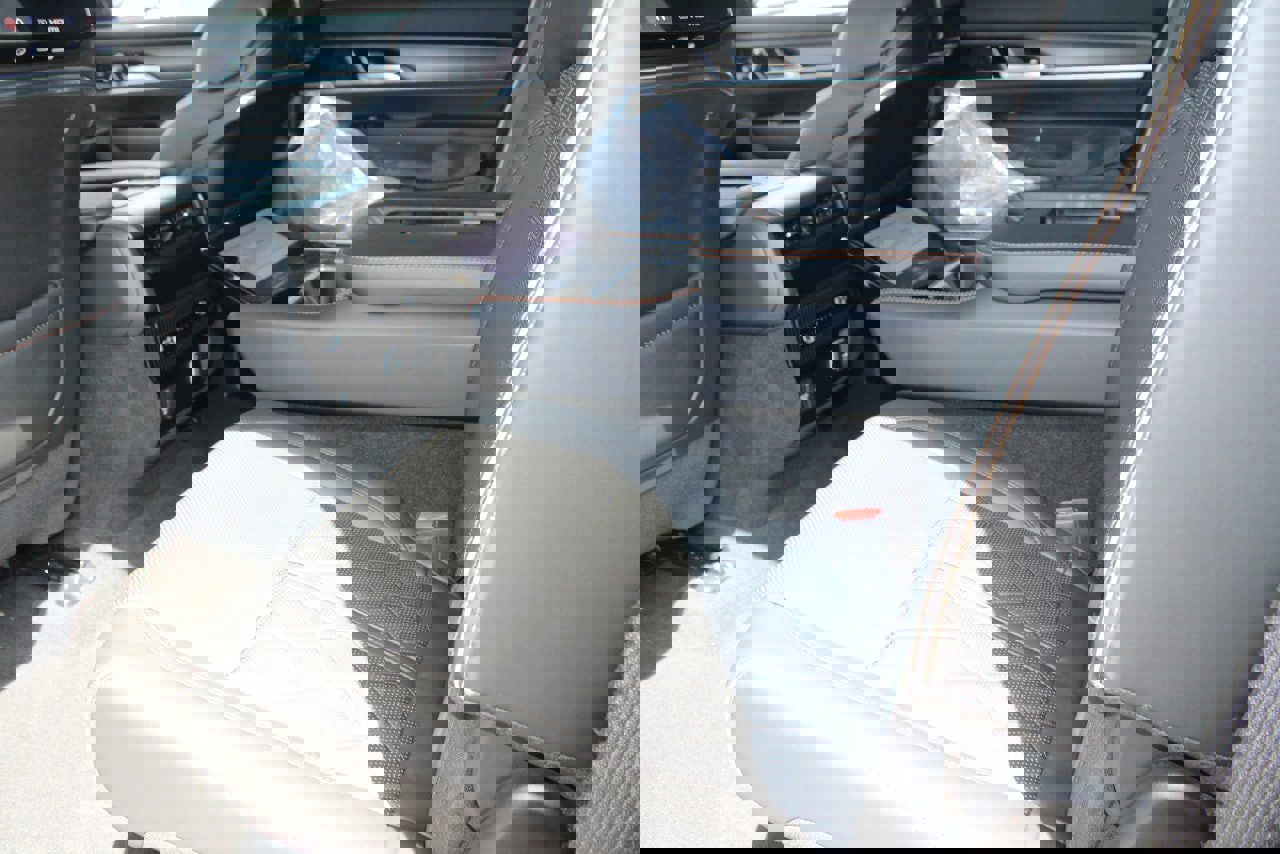 New 2025 Jeep Grand Wagoneer Series III w/ Rear Seat Video Group 1 image 39