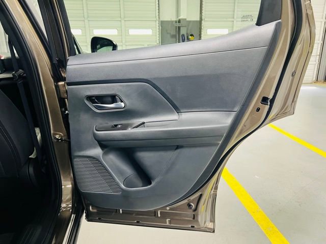 New 2026 Nissan Kicks SV image 29