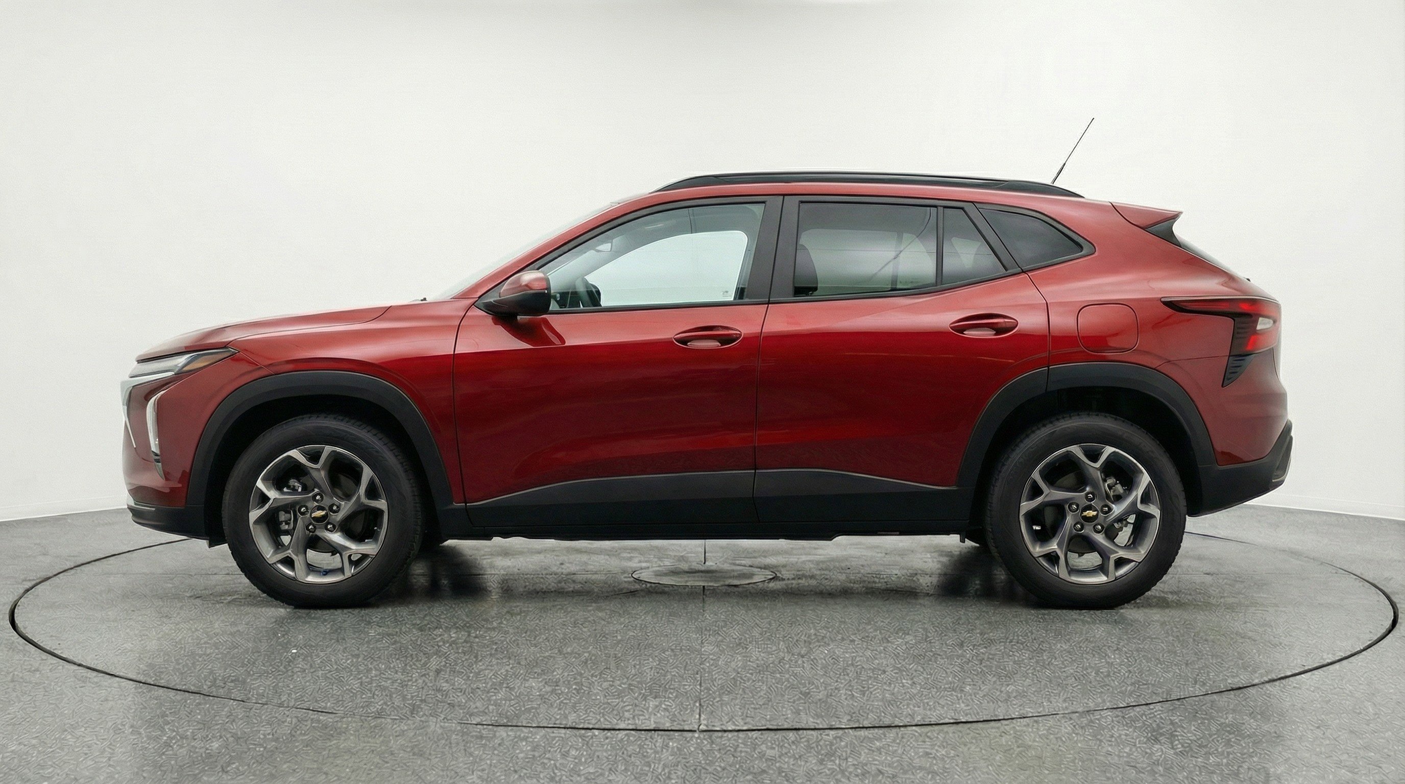 Used 2025 Chevrolet Trax LT image 5