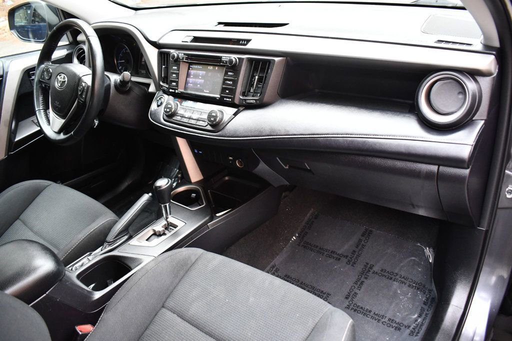 Used 2018 Toyota RAV4 XLE w/ Plus Extra Value Package image 32