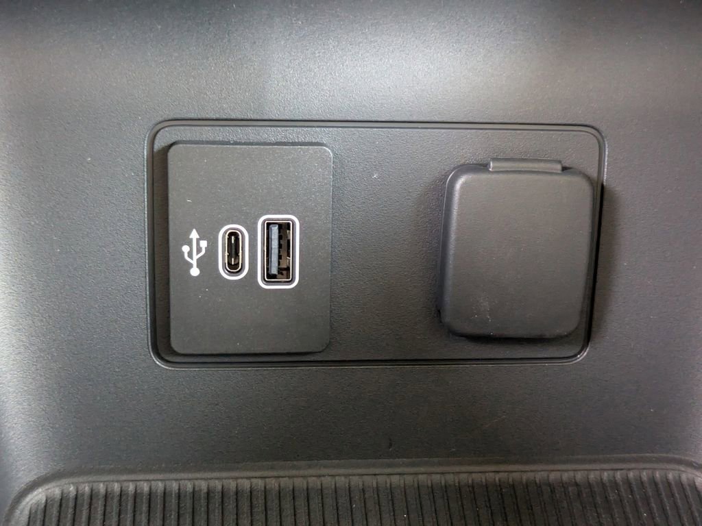 New 2026 Ford Explorer Active image 27