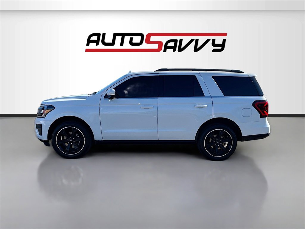 Used 2023 Ford Expedition Limited image 4