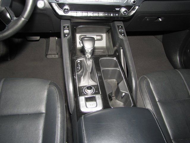 Used 2022 Kia Telluride EX w/ EX Premium Package image 16