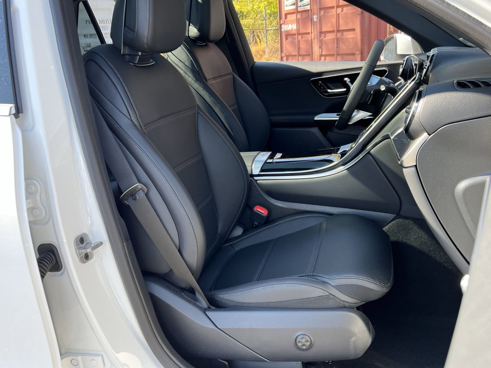 Used 2026 Mercedes-Benz GLC 300 4MATIC image 26