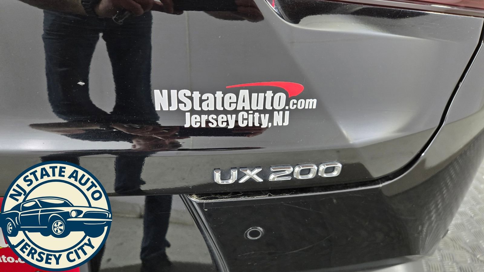 Used 2019 Lexus UX 200 FWD image 31