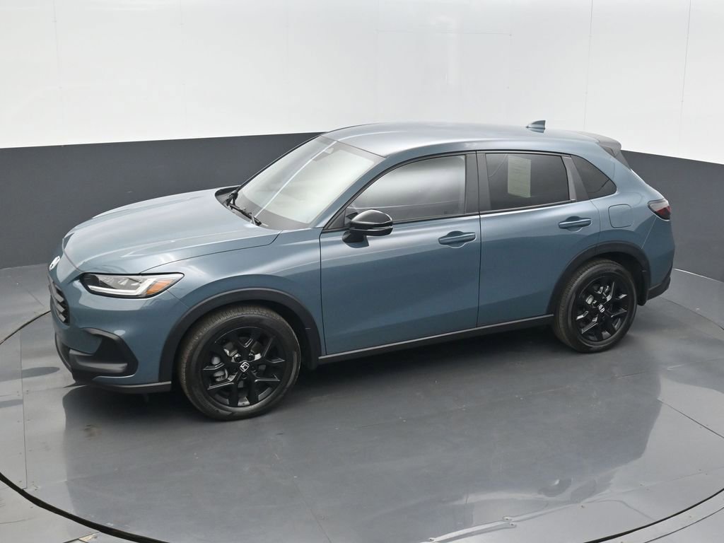 Certified 2025 Honda HR-V Sport image 12