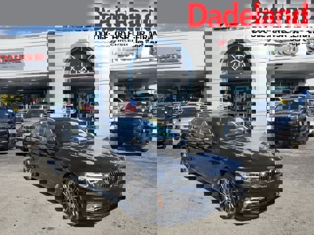 Used 2018 BMW 530i xDrive w/ Premium Package