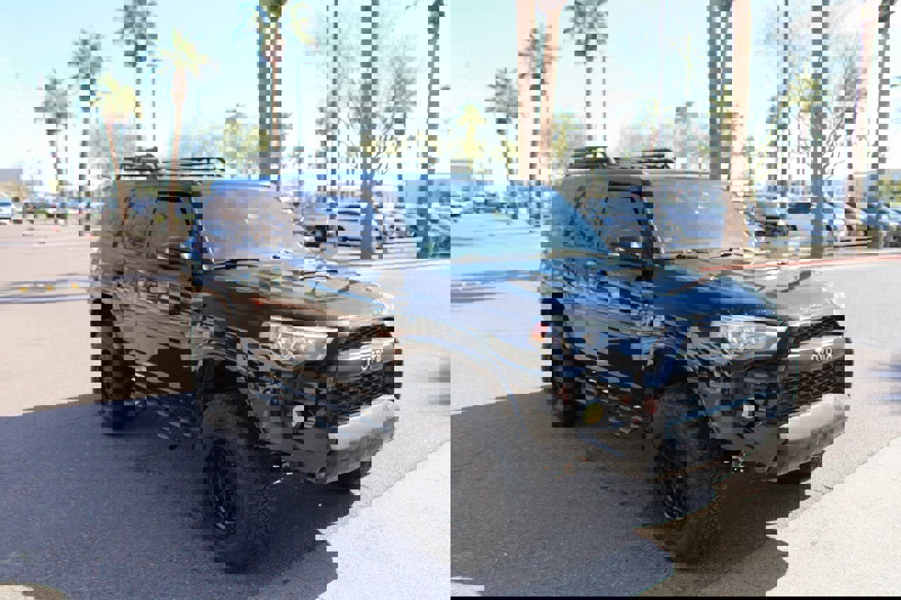 Used 2019 Toyota 4Runner TRD Off-Road Premium image 7