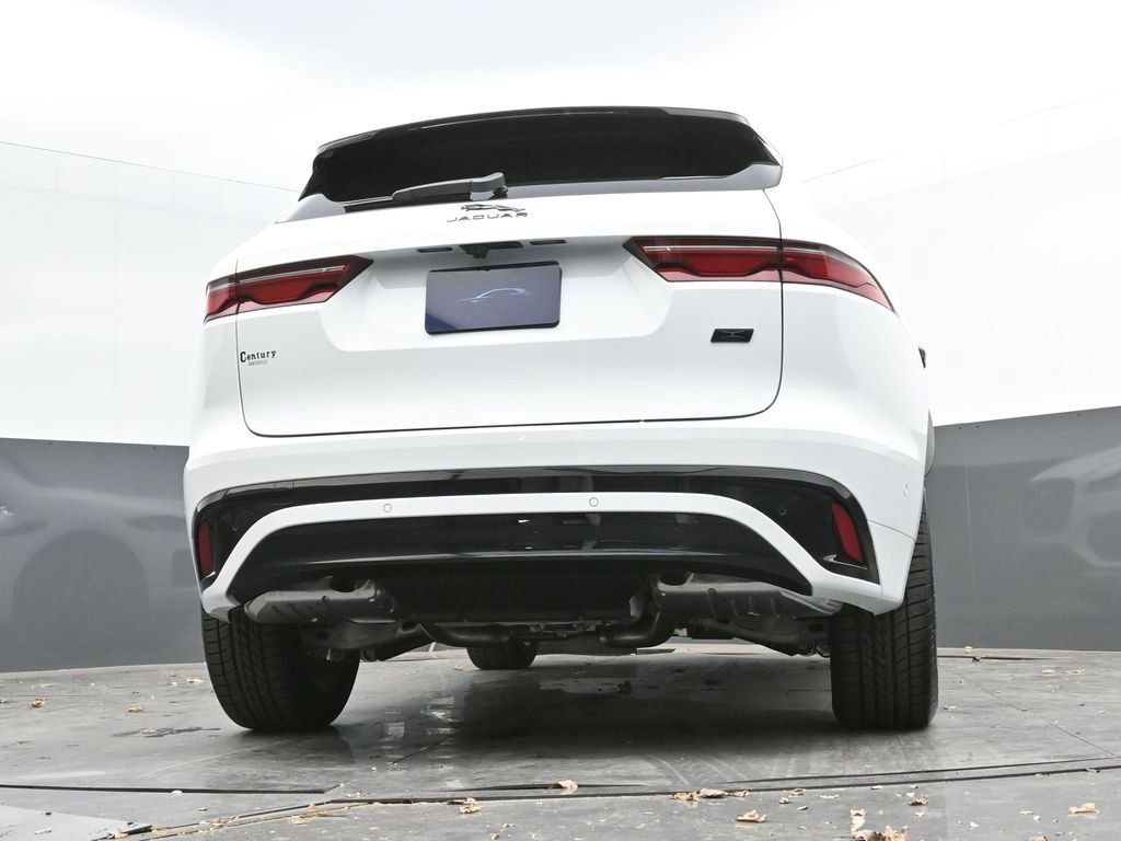 New 2026 Jaguar F-PACE R-Dynamic S image 32