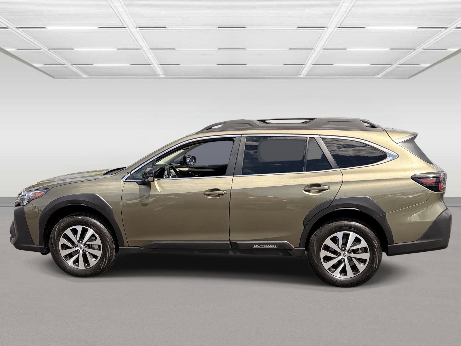 Used 2025 Subaru Outback Premium w/ Popular Package #1A AWD/4WD image 2